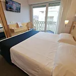 City Hotel Отель