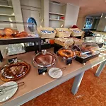 City Hotel Отель Сенигаллия