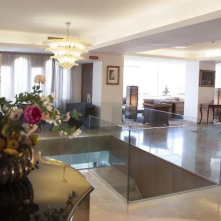 City Hotel سينِغاليا