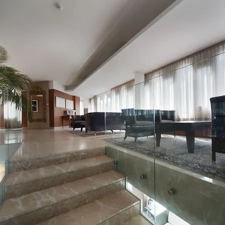 City Hotel ホテル