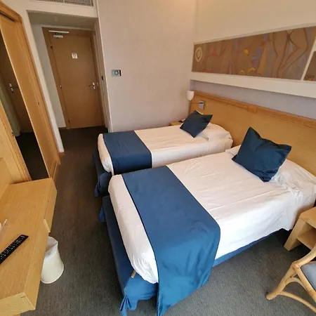ホテル City Hotel