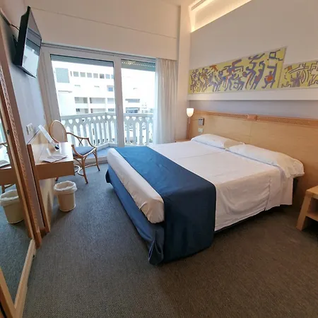 City Hotel 4* セニガッリア