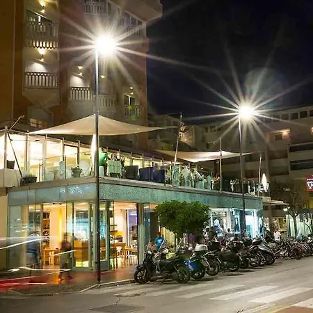 فندق City Hotel 4*