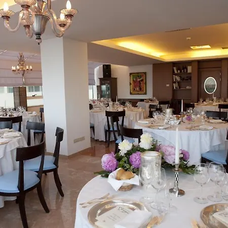 City Hotel سينِغاليا